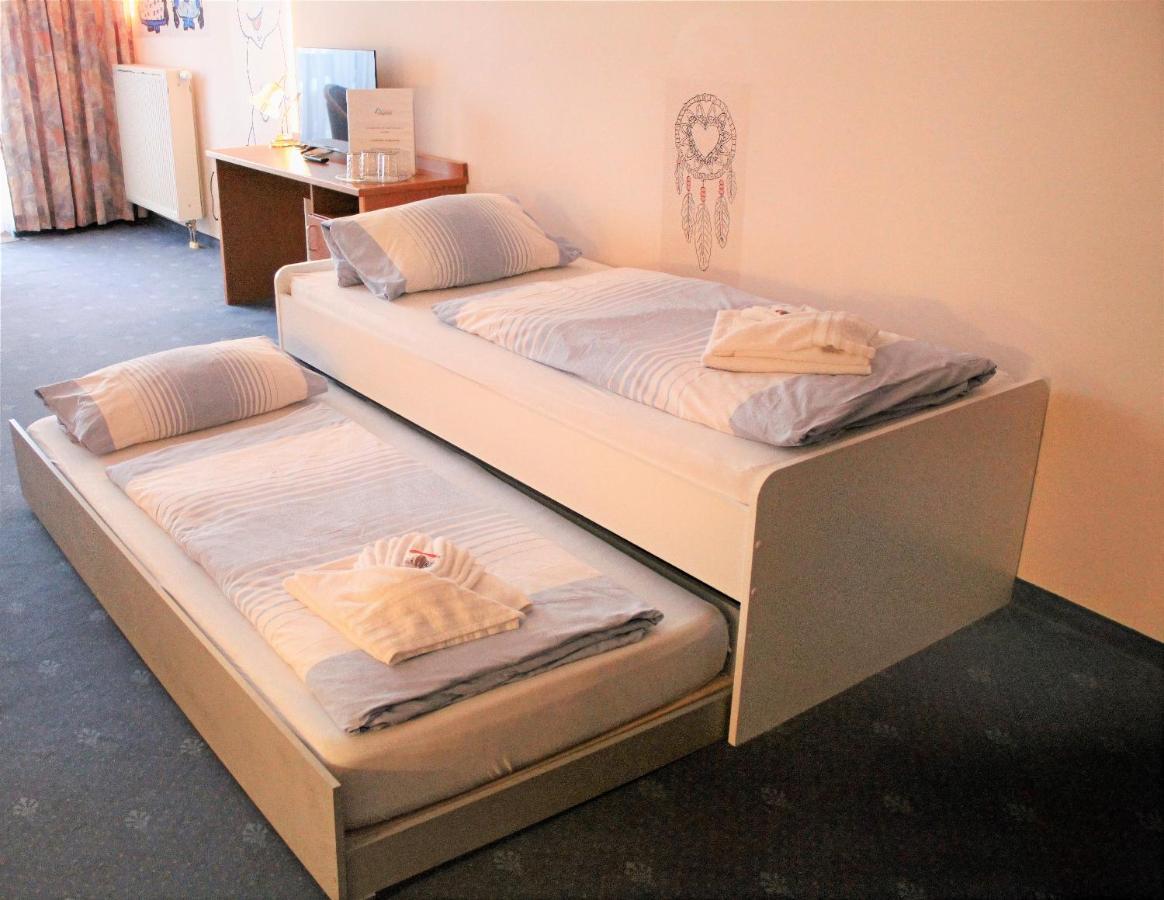 Waldhotel Feldbachtal 노이하우스암렌웨그 외부 사진