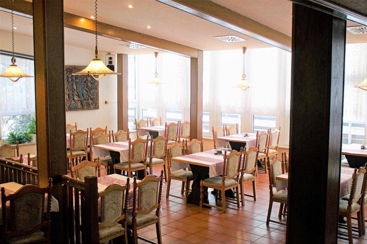 Waldhotel Feldbachtal 노이하우스암렌웨그 외부 사진