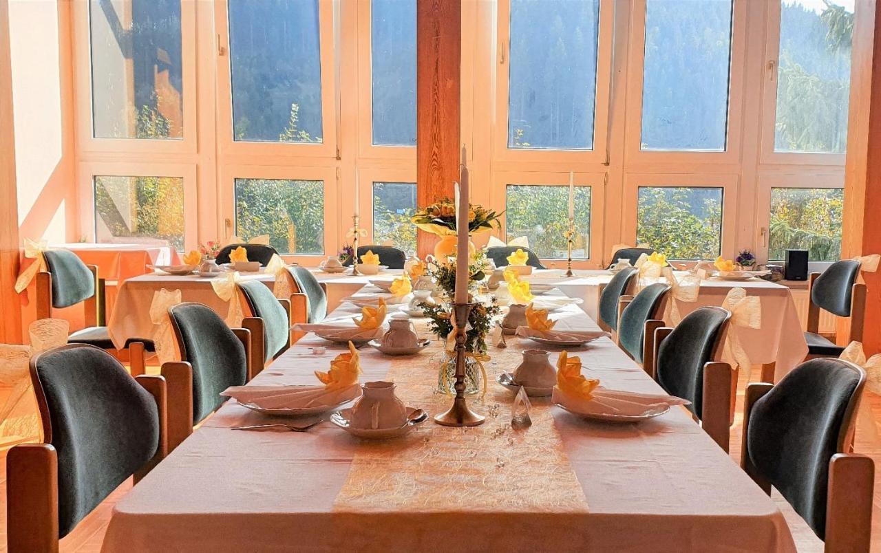 Waldhotel Feldbachtal 노이하우스암렌웨그 외부 사진